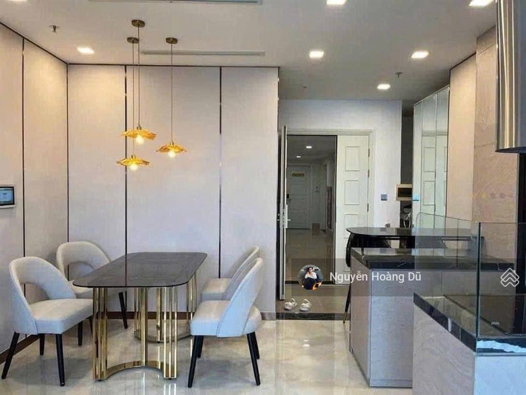 Vinhomes bason cho thuê 2pn view landmark. giá 30tr/th