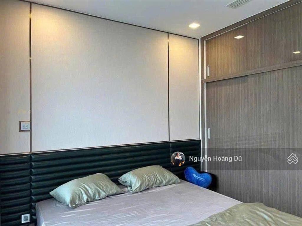 Vinhomes bason cho thuê 2pn view landmark. giá 30tr/th
