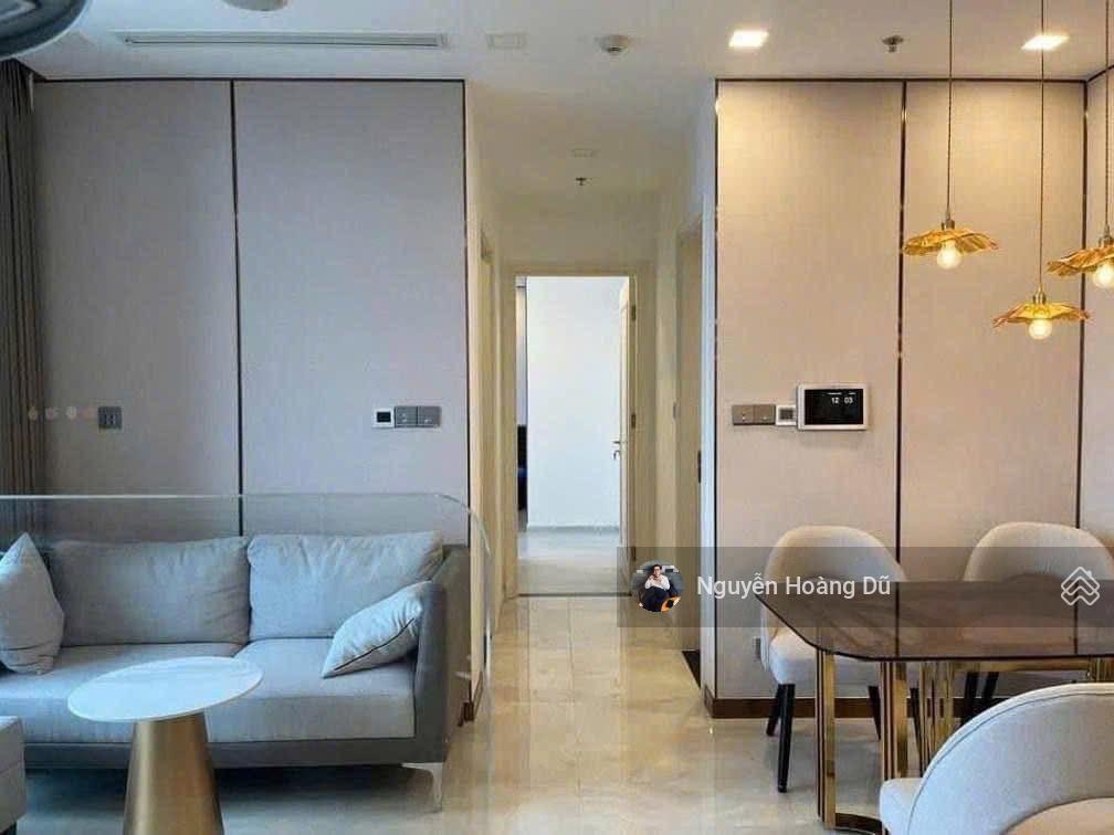 Vinhomes bason cho thuê 2pn view landmark. giá 30tr/th