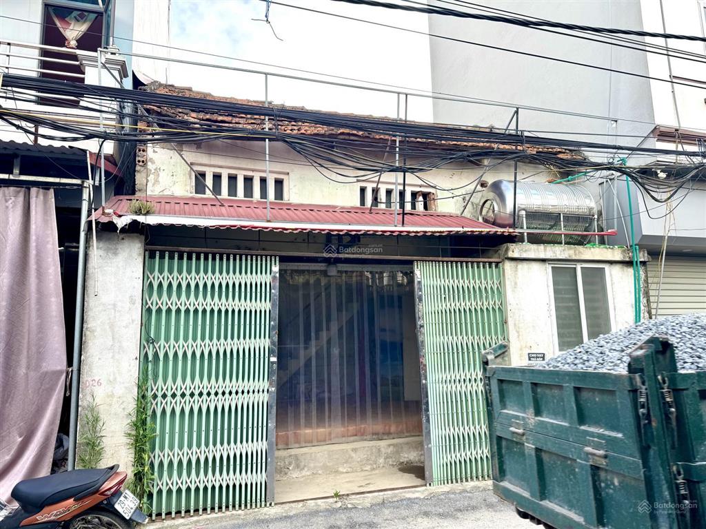 Bán 34m2 trục chính kinh doanh phố siêu quần  thanh trì  mặt tiền rộng gần 7m  chỉ hơn 5 tỉ