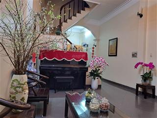 Chủ sổ đỏ bán nhà 8 ngõ 91, nguyễn phúc lai, cách hồ hoàng cầu 50m. nhà xây kiên cố để ở 21 năm qua