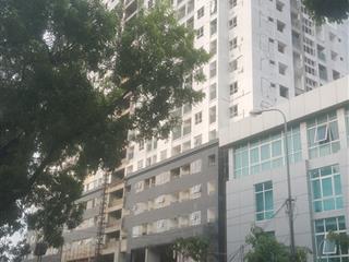 Cho thuê gấp tầng 1 509mô golf(k chia), giá 400.000vnđ/m2 toà lucky building, cầu giấy, hà nội