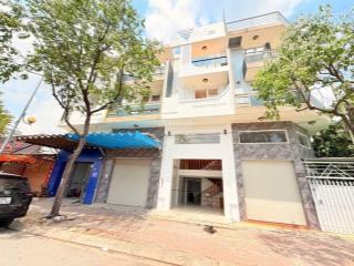 Bán nhà mặt tiền ngay cầu phú long, q12