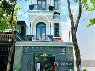 Nhà đẹp đường thông ô tô 7 chỗ đậu trong sân đường lò lu quận 9 66.8m2 giá chỉ 6.5 tỷ  0938 369 ***