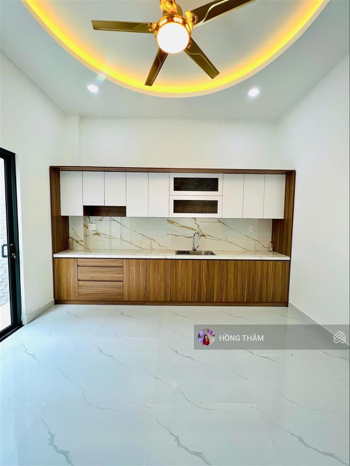 Bán nhà đẹp chính chủ gần vinhomes grand park giá chỉ 5.6 tỷ dt 61.6m2  0938 369 ***