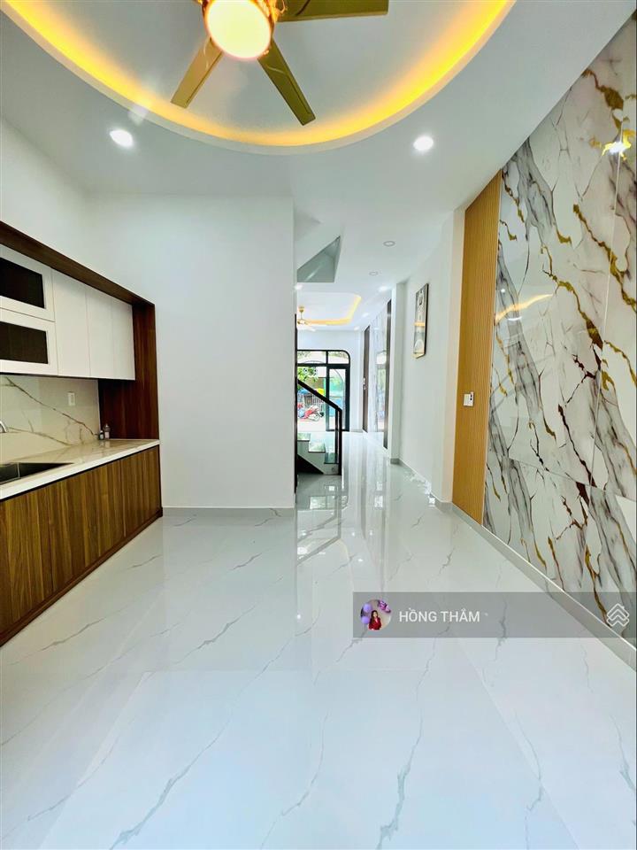 Bán nhà đẹp chính chủ gần vinhomes grand park giá chỉ 5.6 tỷ dt 61.6m2  0938 369 ***