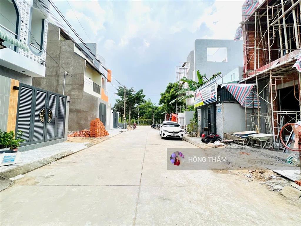Nhà đẹp xây mới 100% đang hoàn thiện  chìa khóa trao tay  giá tốt cho khách mua nhanh dt 50m2