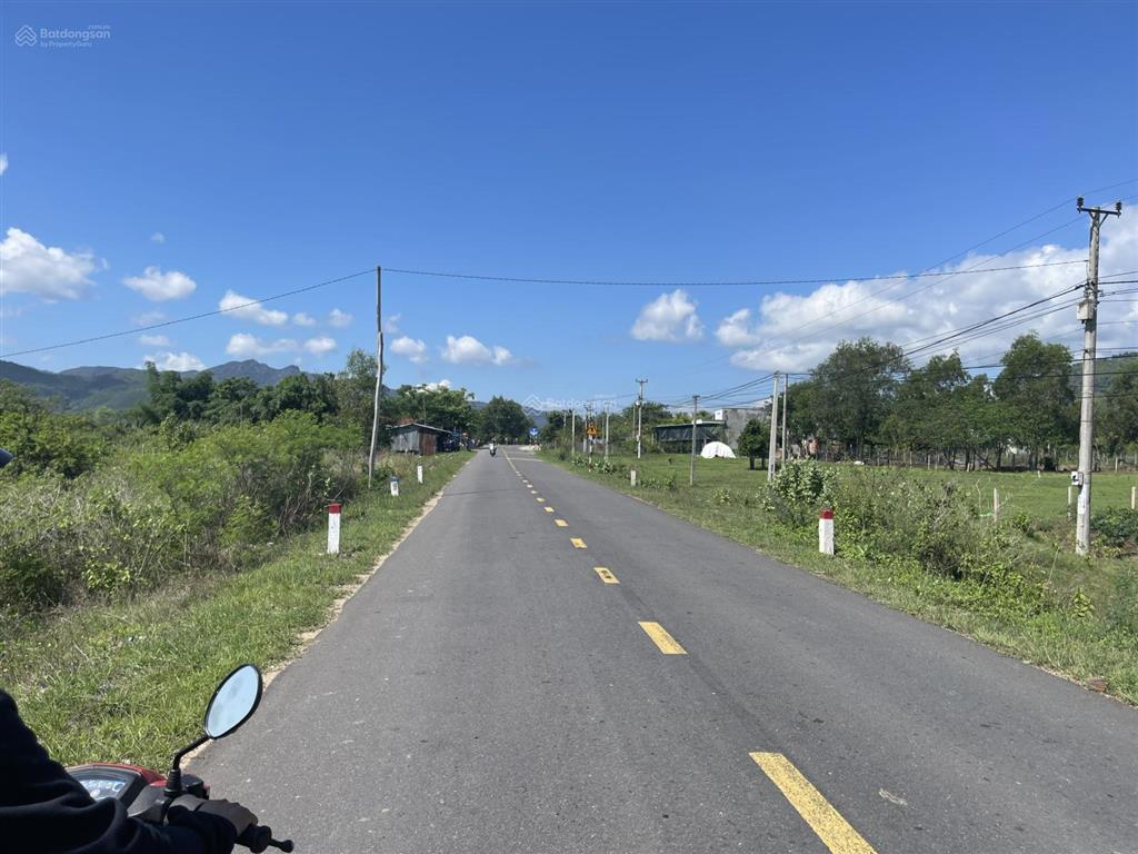 Chính chủ bán lô đất ngã tư, 4500m² gần 3000m² thổ cư đt8 ninh xuân ninh hòa. đối diện kcn.