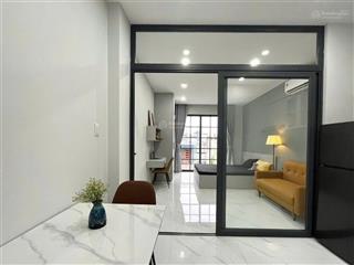 Tòa chdv quan hoa sát đh gtvt, 20m ra phố, hai thoáng, 18pkk, 70.5m2*7t tm, đủ pccc, gpxd, không qh