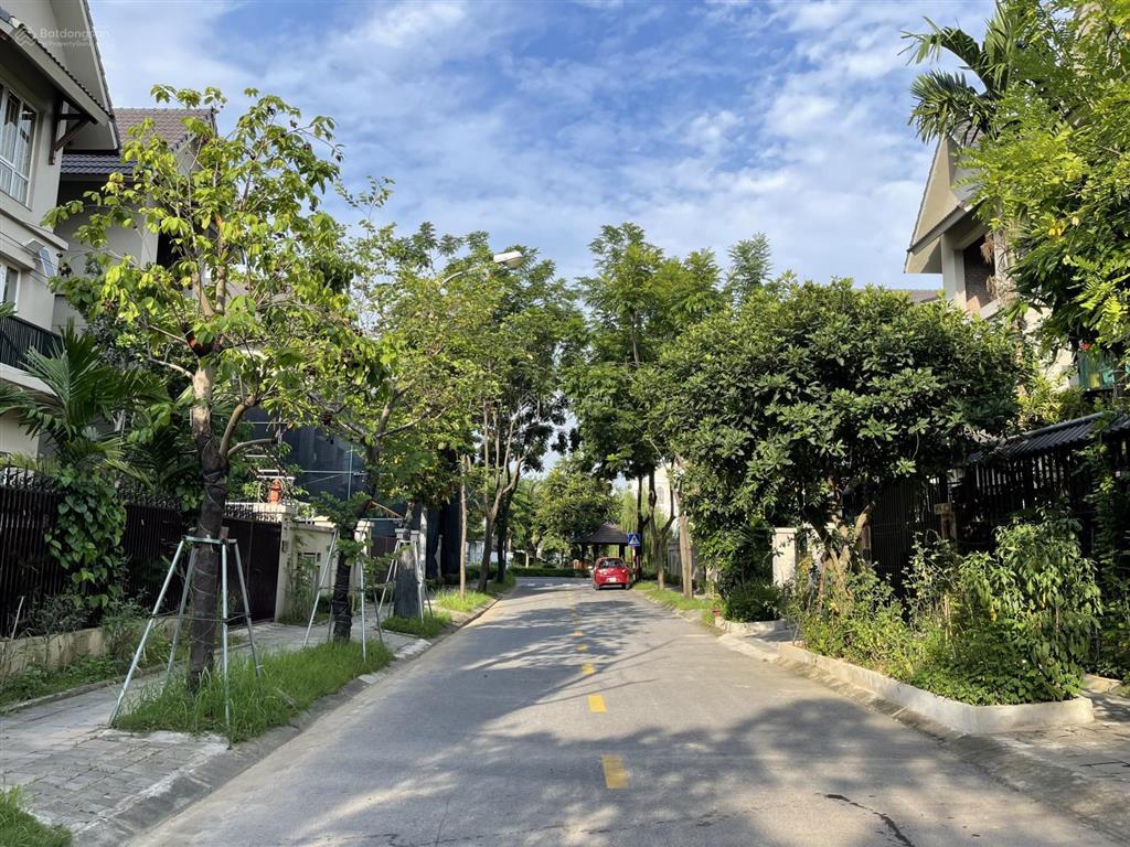 Bán nhanh 2 căn biệt thự song lập 240m2 đường 11.5m