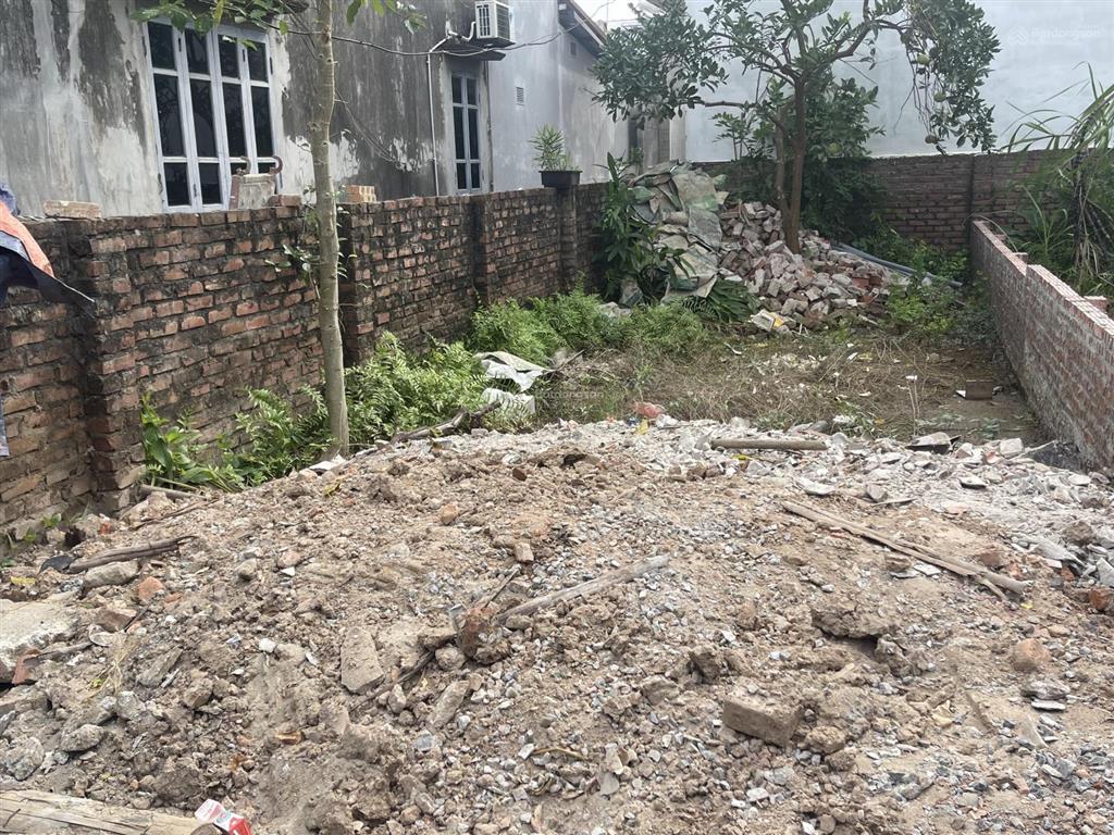 Lô góc lê xã  mai lâm cũ  đông anh  hà nội dt 59.9m2 mặt tiền = hậu 4.20m