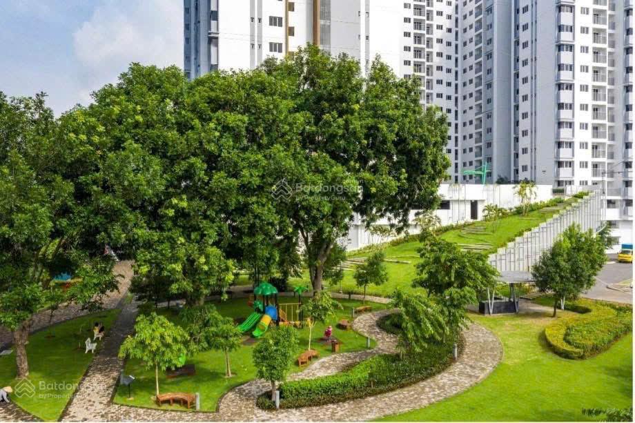 Giá lời em đang có căn khách ngộp bán lại giá lời | 3pn view vườn giá 3,95 tỷ nhà mới 100%
