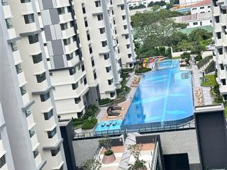 Khách cần bán căn 2 phòng ngủ có ban công giai đoạn 1 view hồ bơi chỉ 2.45 tỷ