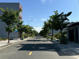 Bán cặp đất 210m2 sạch đẹp nam hoà xuân  sau lưng nguyễn phước lan