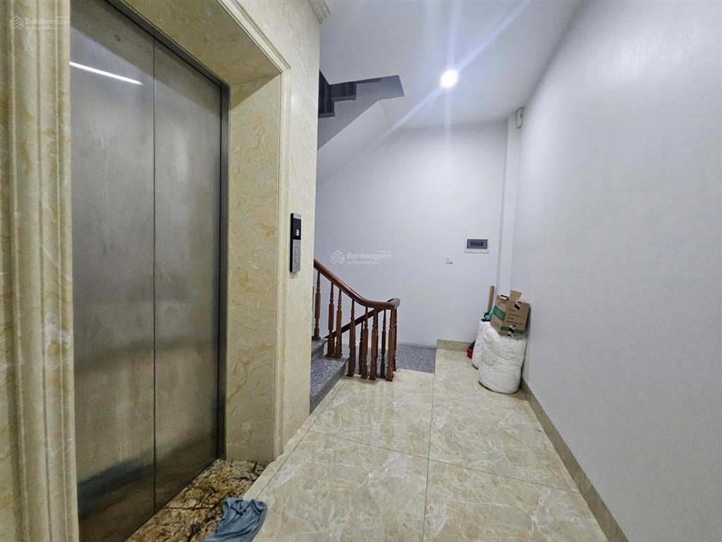 Bán nhà bà triệu phân lô, 2 mặt thoáng, 50m2, 5 tầng thang máy 9,8 tỷ