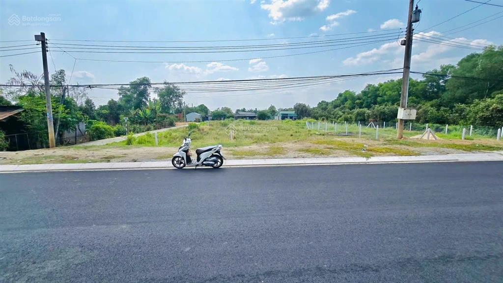 Đất mặt tiền đường nguyễn văn cừ p.chánh mỹ thủ dầu một bình dương dt 5x28m thổ cư 60m2