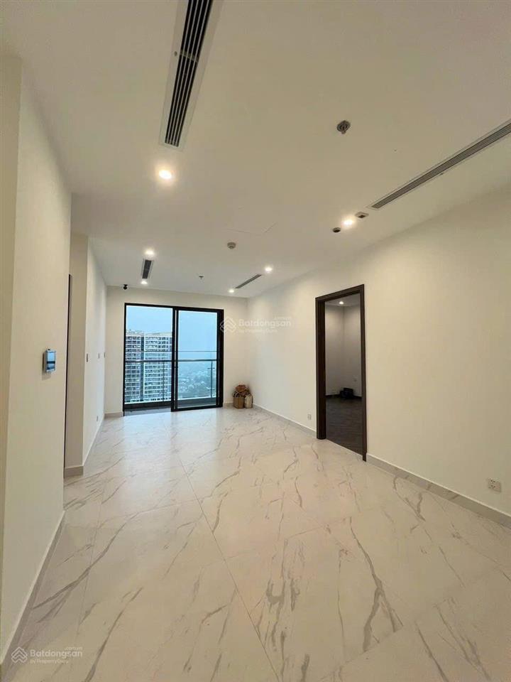 Bán gấp căn hộ 2pn2wc view sông tại the beverly vinhomes q9 giá chỉ 4tỷ5 (bao thuế phí+ sổ )