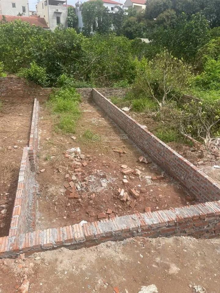 Bán 35m2 đồng nhân đông la ngõ 2.5m ô tô vào gần đất giá 3.05 tỷ. 0983 477 ***