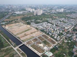 Bán lô đấu giá x2 la tinh đông la dãy độc lập không vướng gì.  0983 477 ***