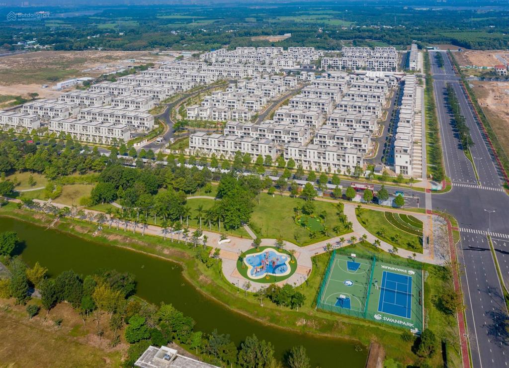 Bán gấp nhà phố swan park, vị trí đẹp gần cổng và clubhouse giá chỉ 5,1 tỷ bao hết thuế phí