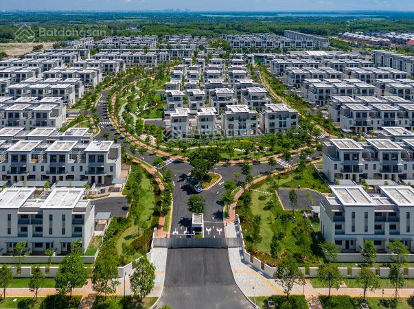 Bán gấp nhà phố swan park, vị trí đẹp gần cổng và clubhouse giá chỉ 5,1 tỷ bao hết thuế phí