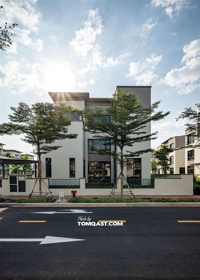 Bán gấp nhà phố swan park, vị trí đẹp gần cổng và clubhouse giá chỉ 5,1 tỷ bao hết thuế phí