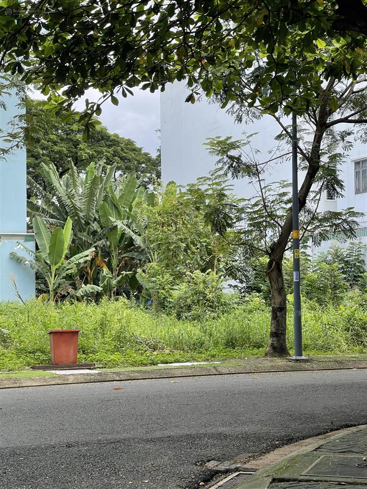 Lô đất đối diện công viên  kdc 13e