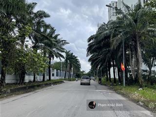 Lô góc  vị trí đẹp  đường lớn kdc 13e