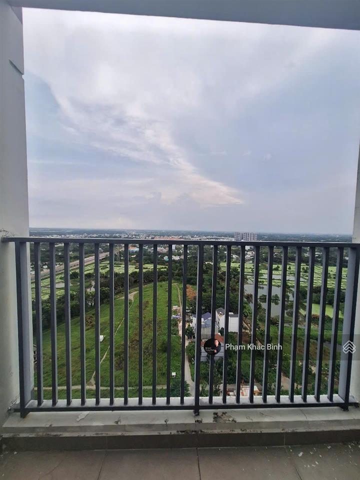 Căn sky villa  tầng 24 saigon intela (căn duy nhất) bán