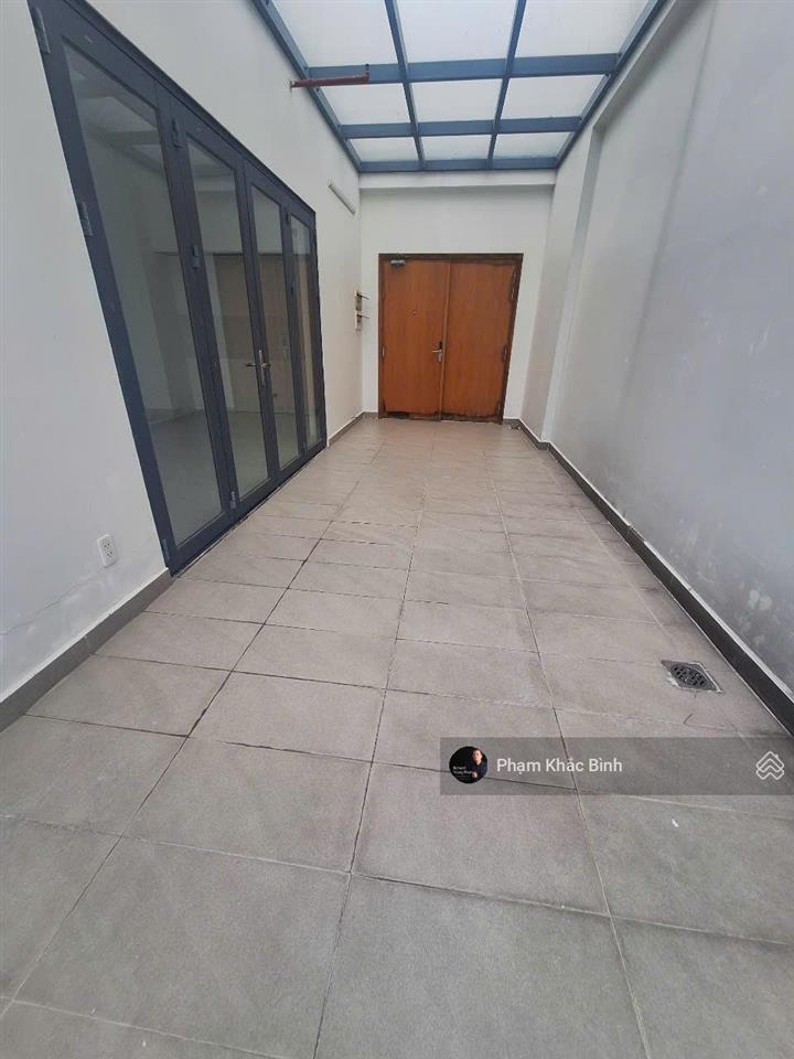 Căn sky villa  tầng 24 saigon intela (căn duy nhất) bán