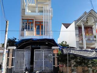 Bán nhà trung tâm vạn giã, sát biển, ngay trung tâm hành chính, bán gấp giá ngộp