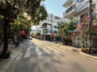 Nhỉnh 9 tỷ sập hầm căn nhà 2 tầng 85m2 mặt tiền sương nguyệt ánh  ngay bãi tắm phạm văn đồng.