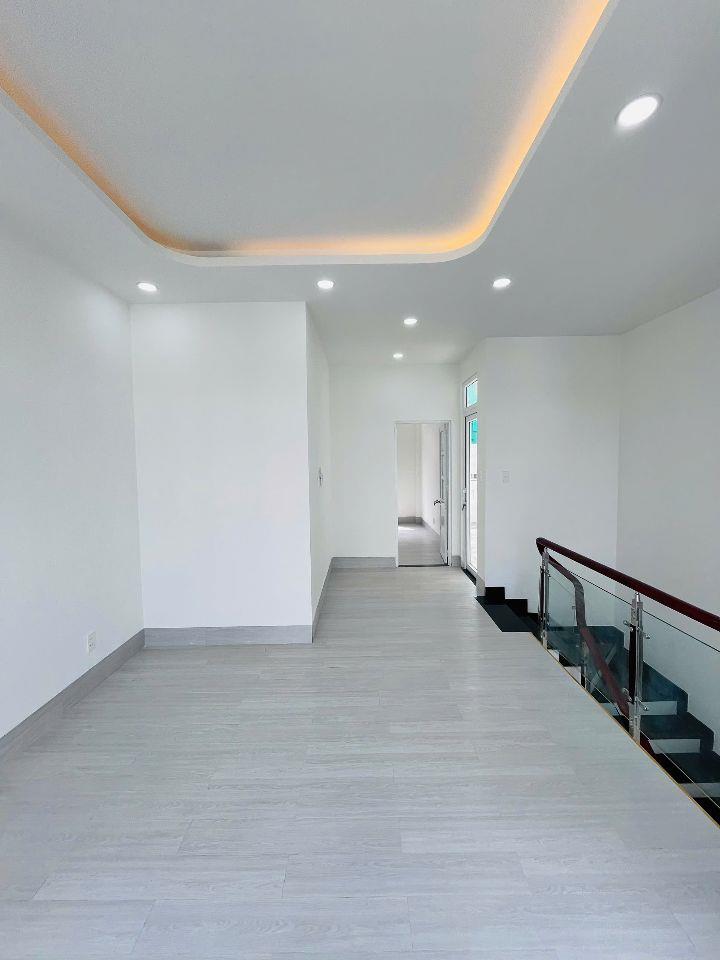 Căn Này Lúc Trước Chưa Có Sổ Khách Chê | Bây Giờ Lại Hót