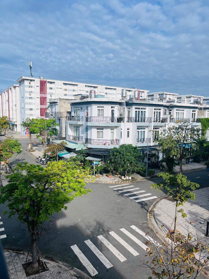Nhà bán 75m2 (5x15m) |sổ hồng riêng đã hoàn công | cách vinhomes 4km