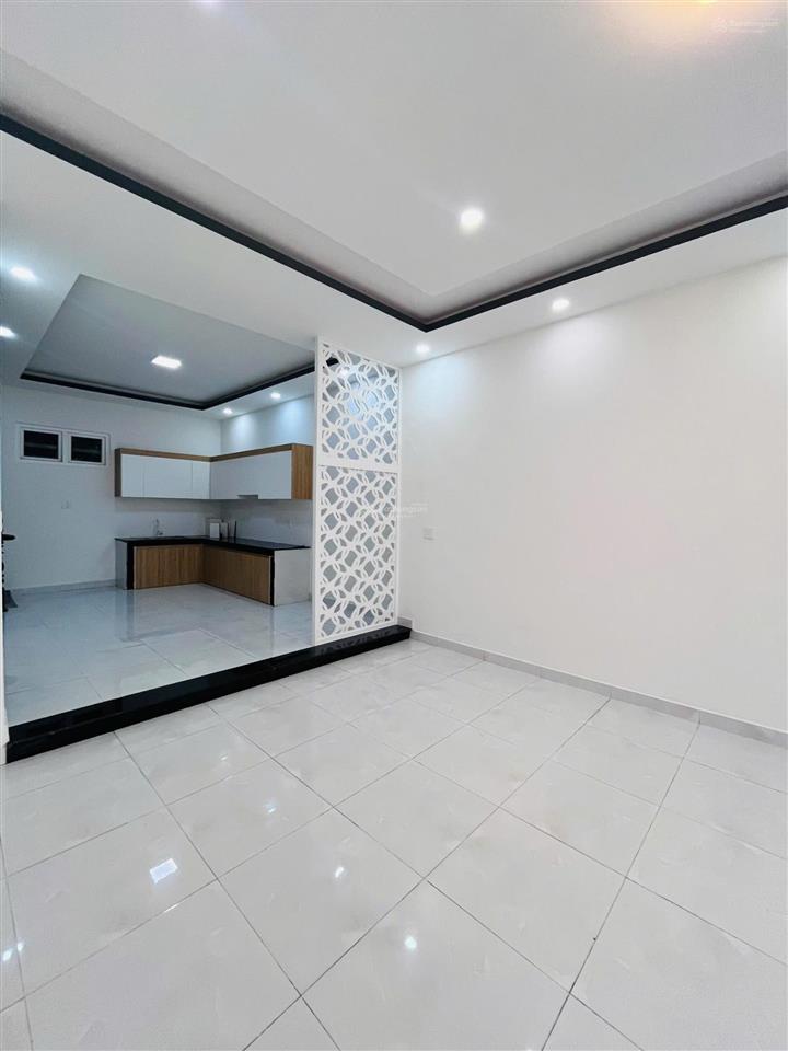 Đi nước ngoài| cần bán nhà phố thương mại, trục kinh doanh sầm uất, cạnh căn góc ngã tư