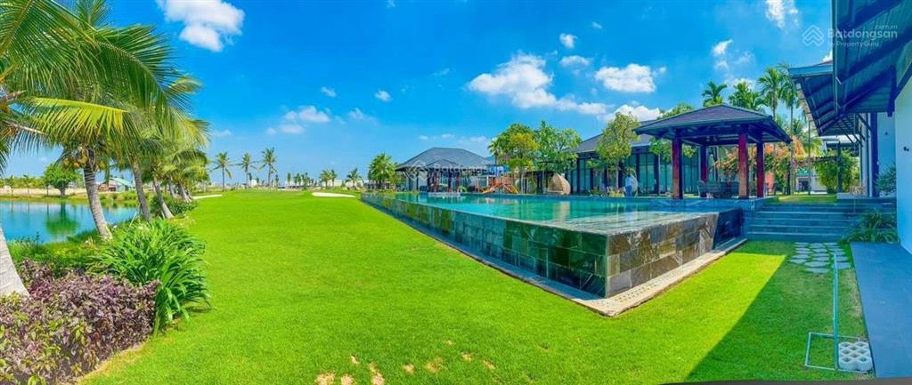 Bán căn góc biệt thự 170m2 đường 16m đối diện sân golf (3 tầng)
