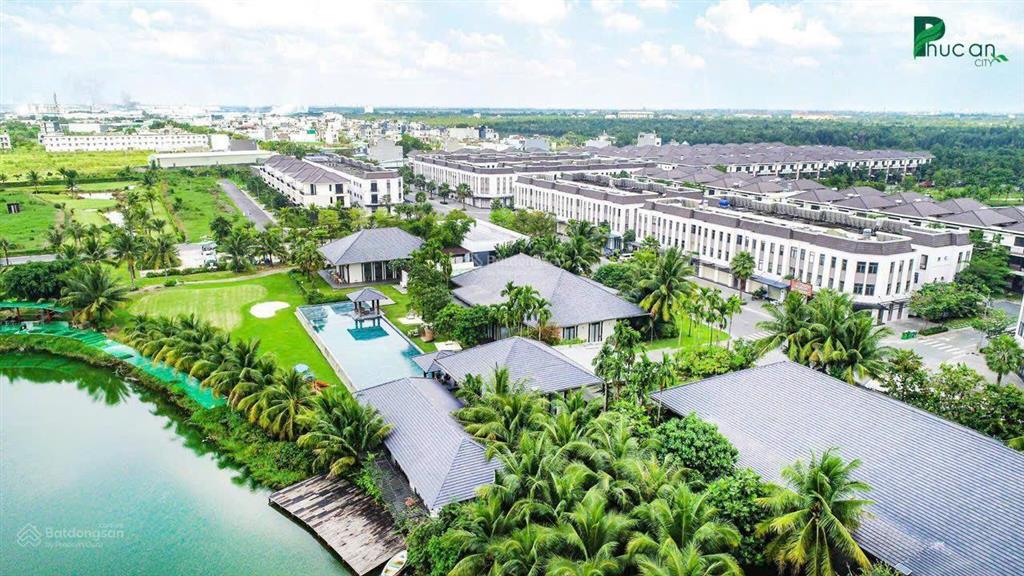 Bán căn góc biệt thự 170m2 đường 16m đối diện sân golf (3 tầng)