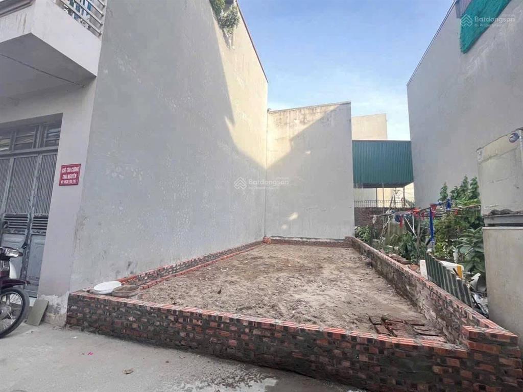 Chính chủ bán mảnh đất 65m2 ngay nhổn, đh công nghiệp, ô tô vào, 10m ra trục chính kd sầm uất