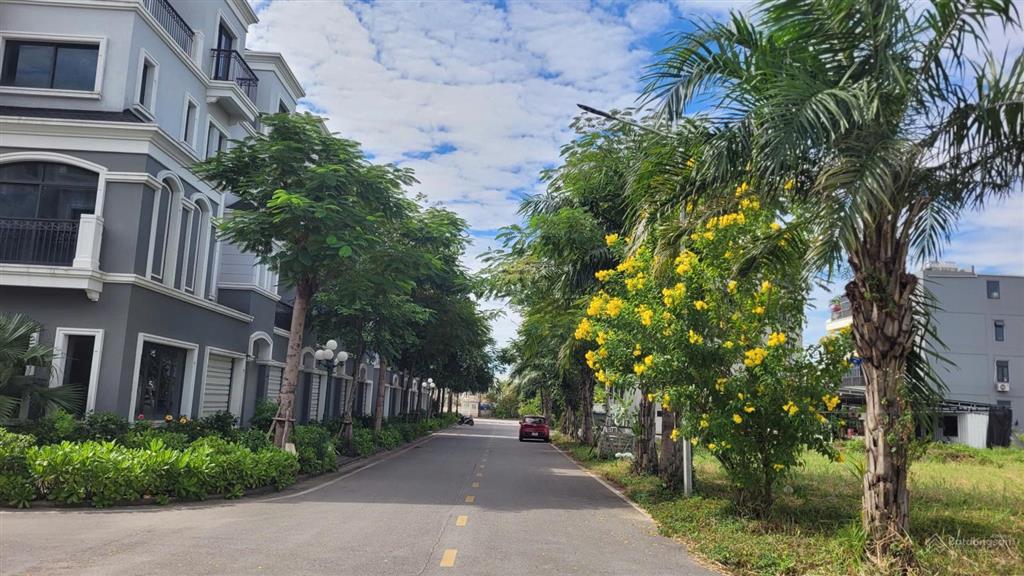 Bán đất nền biệt thự hiếm hoi sát biển nhất cách bãi tắm chỉ 300m, trung tâm bãi cháy giá đầu tư