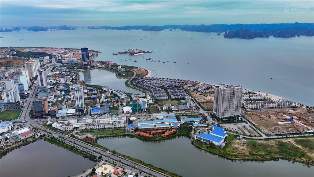 Bán đất nền biệt thự hiếm hoi sát biển nhất cách bãi tắm chỉ 300m, trung tâm bãi cháy giá đầu tư