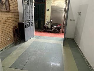 Cho thuê nhà riêng tại phú đô, 6 triệu vnd/tháng, nhà 3 tầng một tum, mỗi tầng 25m2, 1pn, 2wc