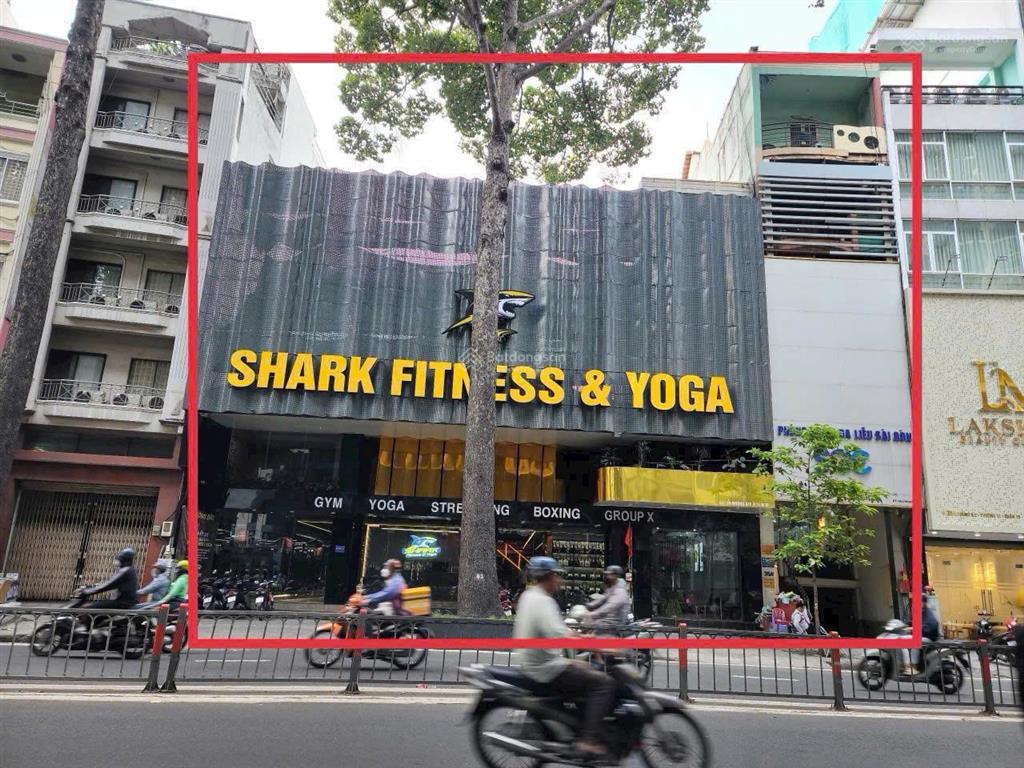 Sản phẩm khan hiếm mặt tiền đường 3/2 quận 10. dt 18x26m  nở hậu 22m  dtcn 504m²  giá chỉ 290 tỷ