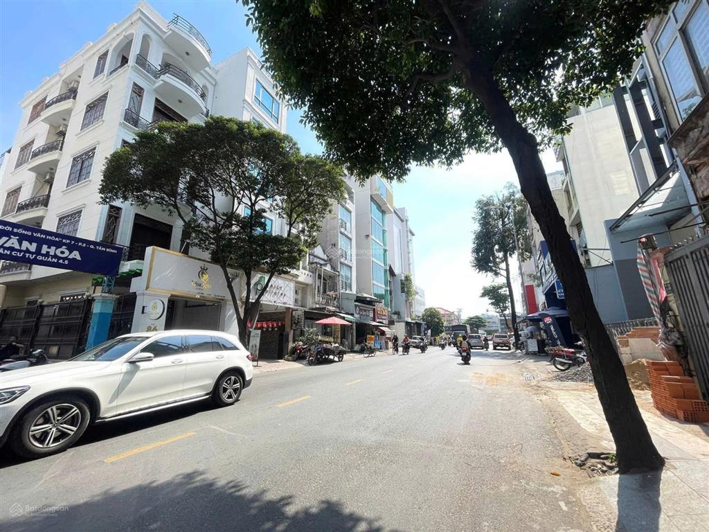 Bán nhà mặt tiền đường phổ quang phường 2, tân bình. dt 8x18m  dtcn 137m²  giá 40 tỷ tl