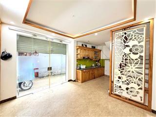 Nhà đẹp cầu giấy hiếm 7.5 tỷ 30m2 x 5tầng, dễ thanh khoản