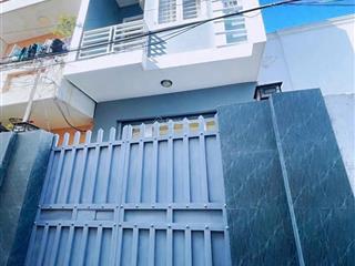 Nhà linh đông 70m2 2pn 2wc trệt, lầu. hẻm xe hơi nhỏ vào thoải mái. sổ hồng riêng, nhà mới ở ngay
