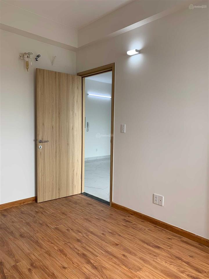 Bán gấp căn hộ góc 2pn 2wc rẻ hơn thị trường dt 60m2 cửa chính đông nam đã có sổ hồng, 0901 465 ***