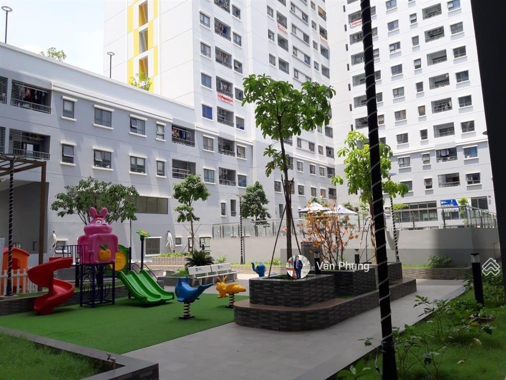 Kẹt tiền bán căn hộ chung cư gần ngã 4 bình phước vạn phúc city 2pn 2wc 70m2 có sổ hồng giá 1.950tỷ