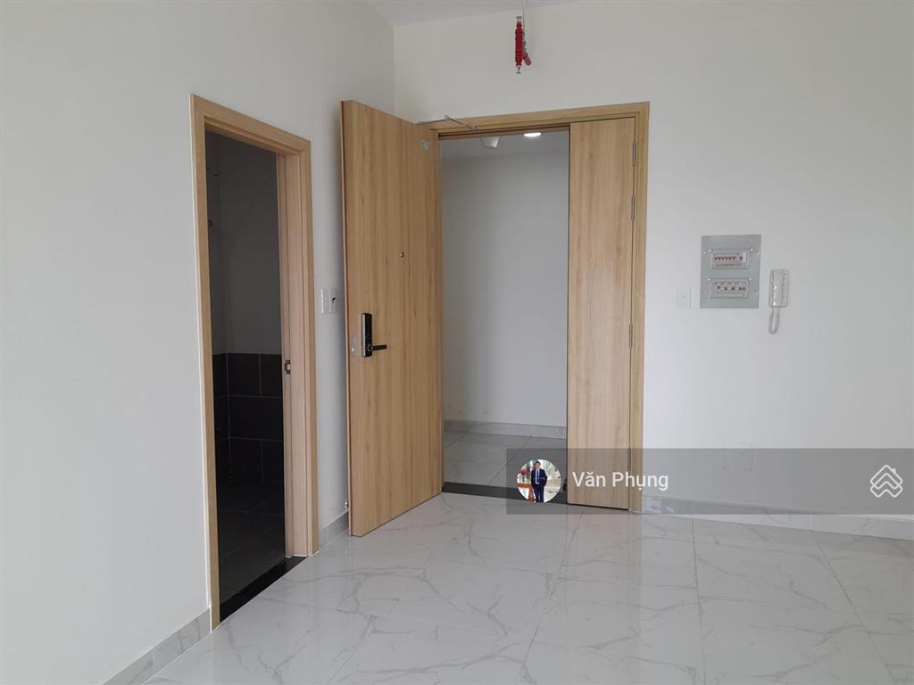 Kẹt tiền bán căn hộ chung cư gần ngã 4 bình phước vạn phúc city 2pn 2wc 70m2 có sổ hồng giá 1.950tỷ