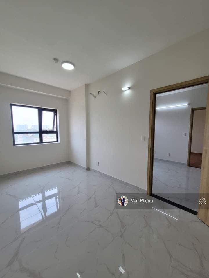 Kẹt tiền bán căn hộ chung cư gần ngã 4 bình phước vạn phúc city 2pn 2wc 70m2 có sổ hồng giá 1.950tỷ