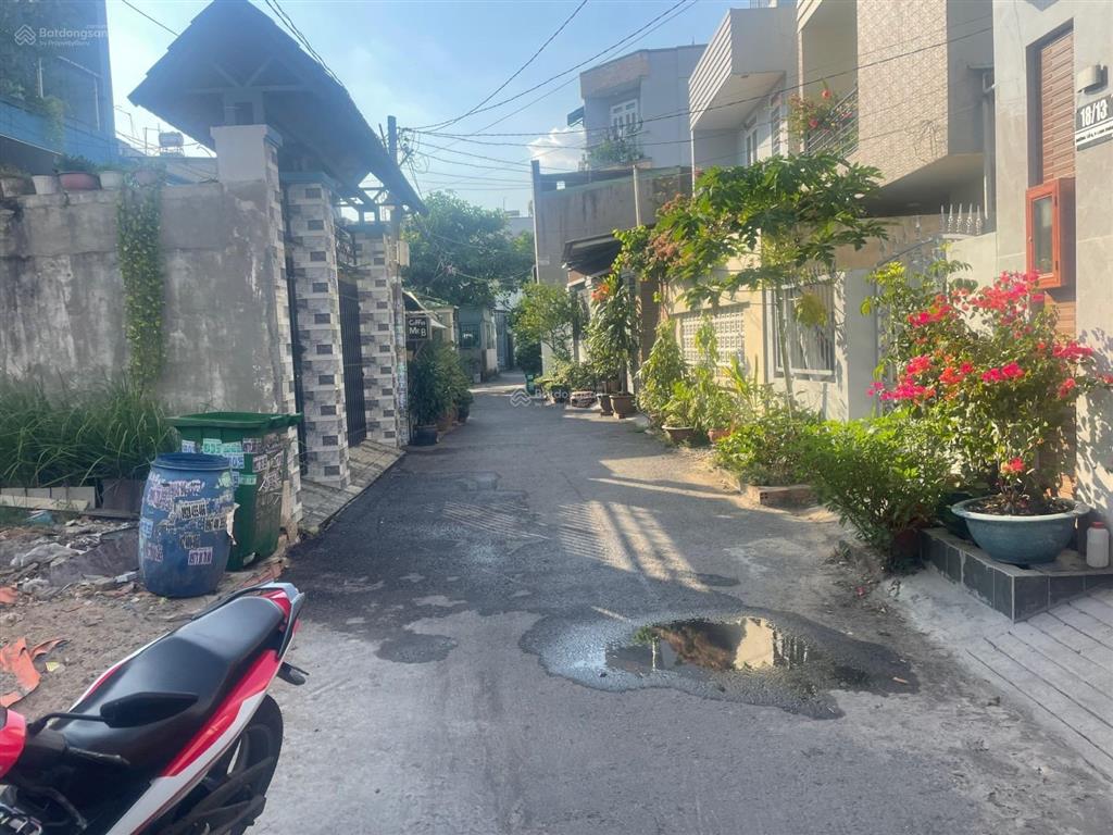 Bán nhanh lô đất đs 8 nở hậu 112m2 sổ hồng riêng full thổ cư, đất trống tiện xây mới.  0939 415 ***